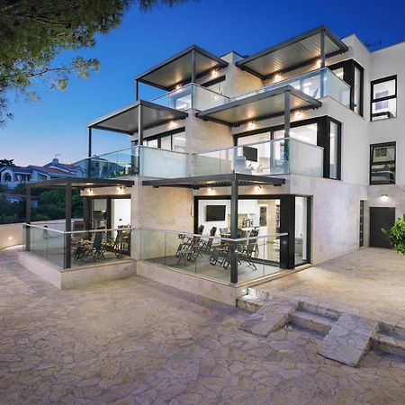 Tribalj Alexandra Apartments מראה חיצוני תמונה