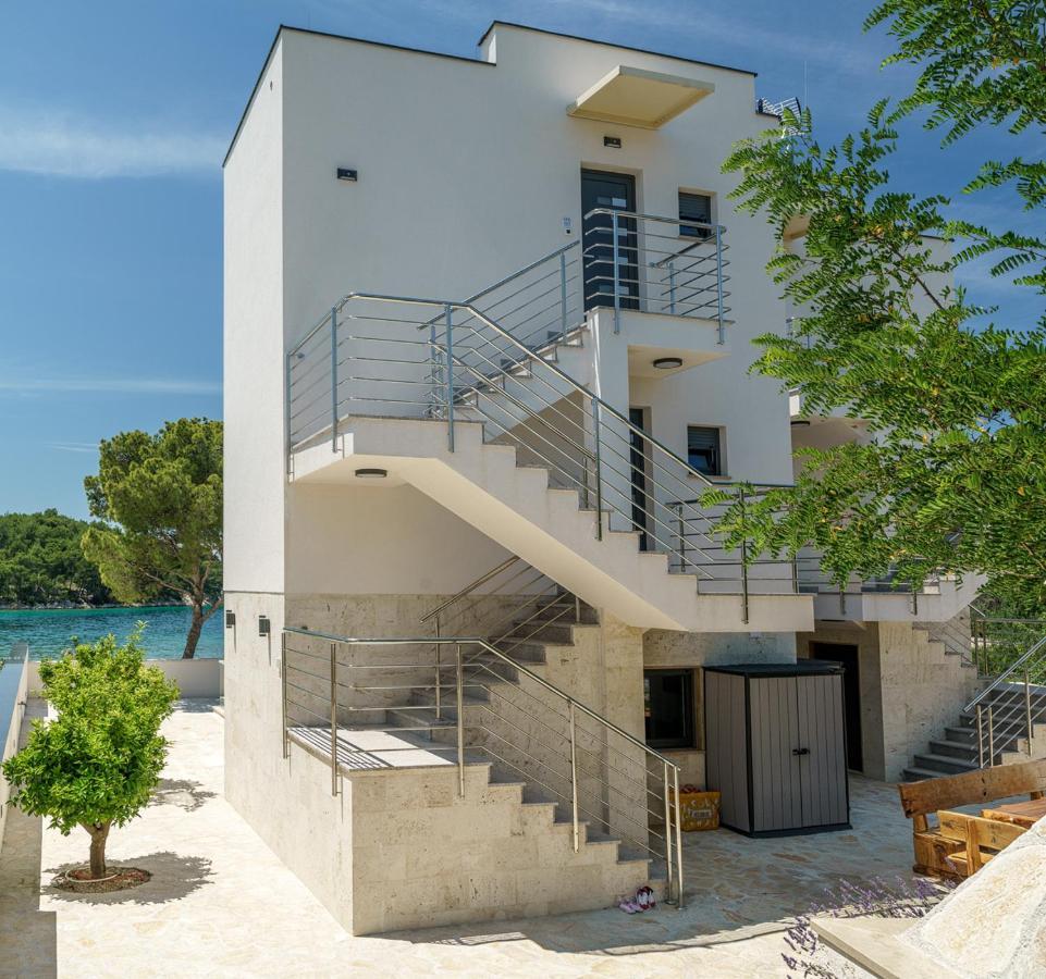 Tribalj Alexandra Apartments מראה חיצוני תמונה